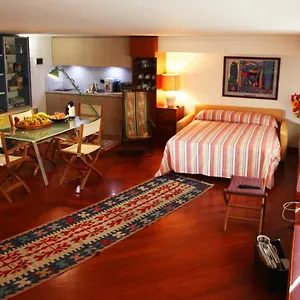 Elegante Monolocale , Génova Italia